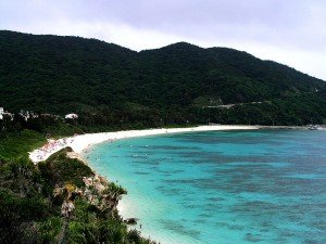 Playa de la Isla Tokashiki en las Islas Kerama.